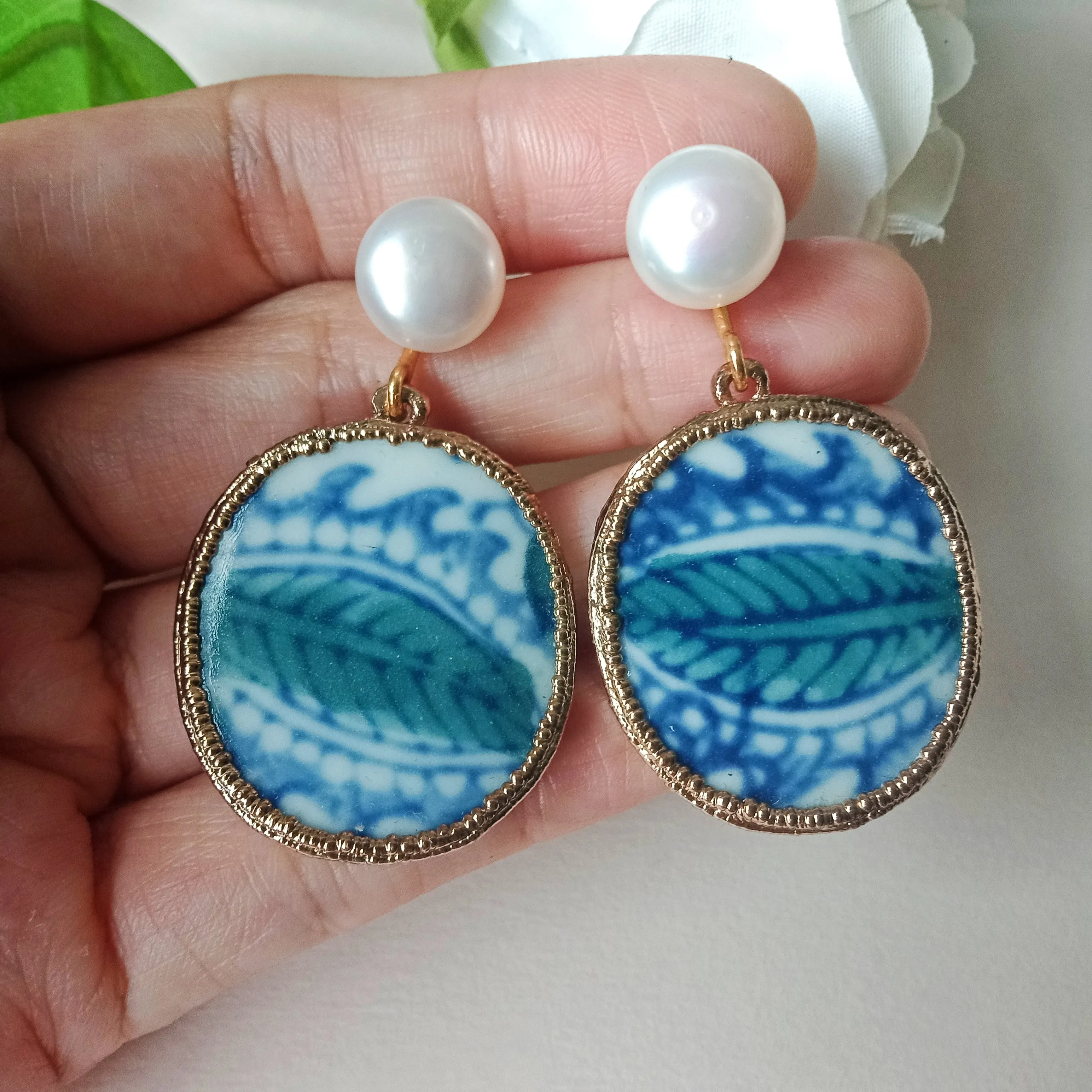 Dragon tail porcelain FW pearl earrings