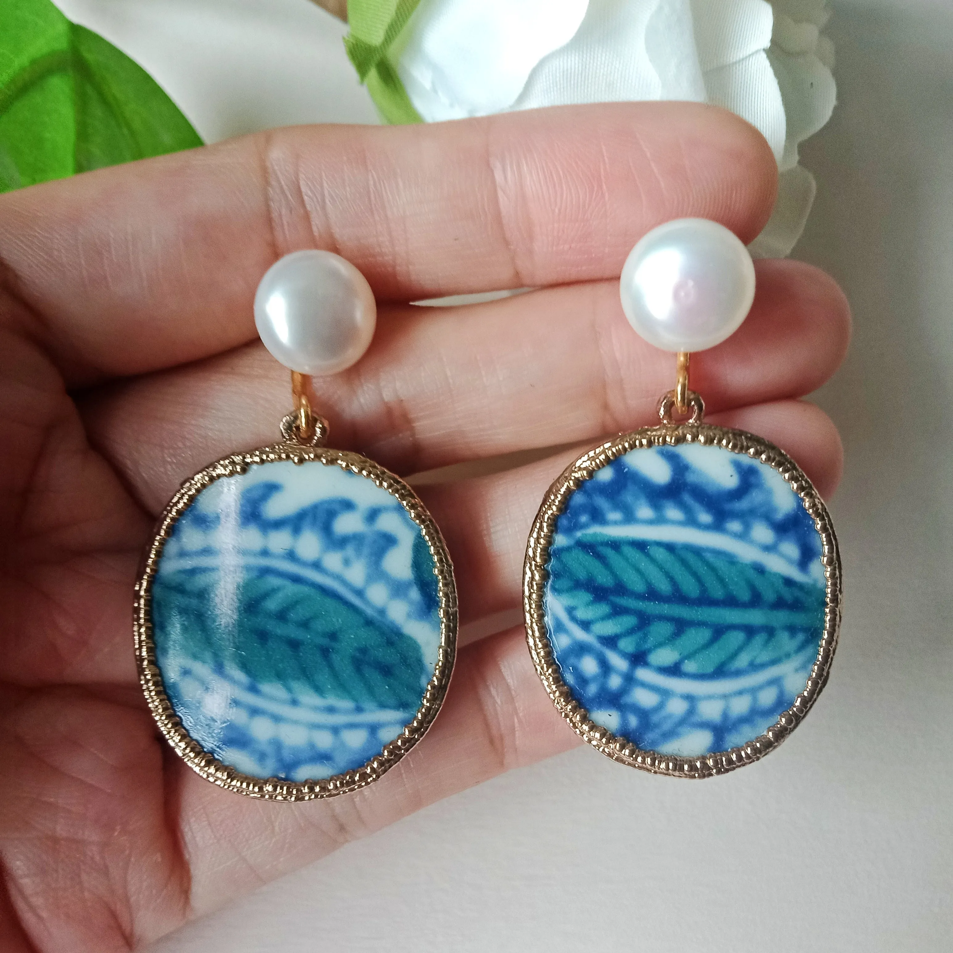 Dragon tail porcelain FW pearl earrings