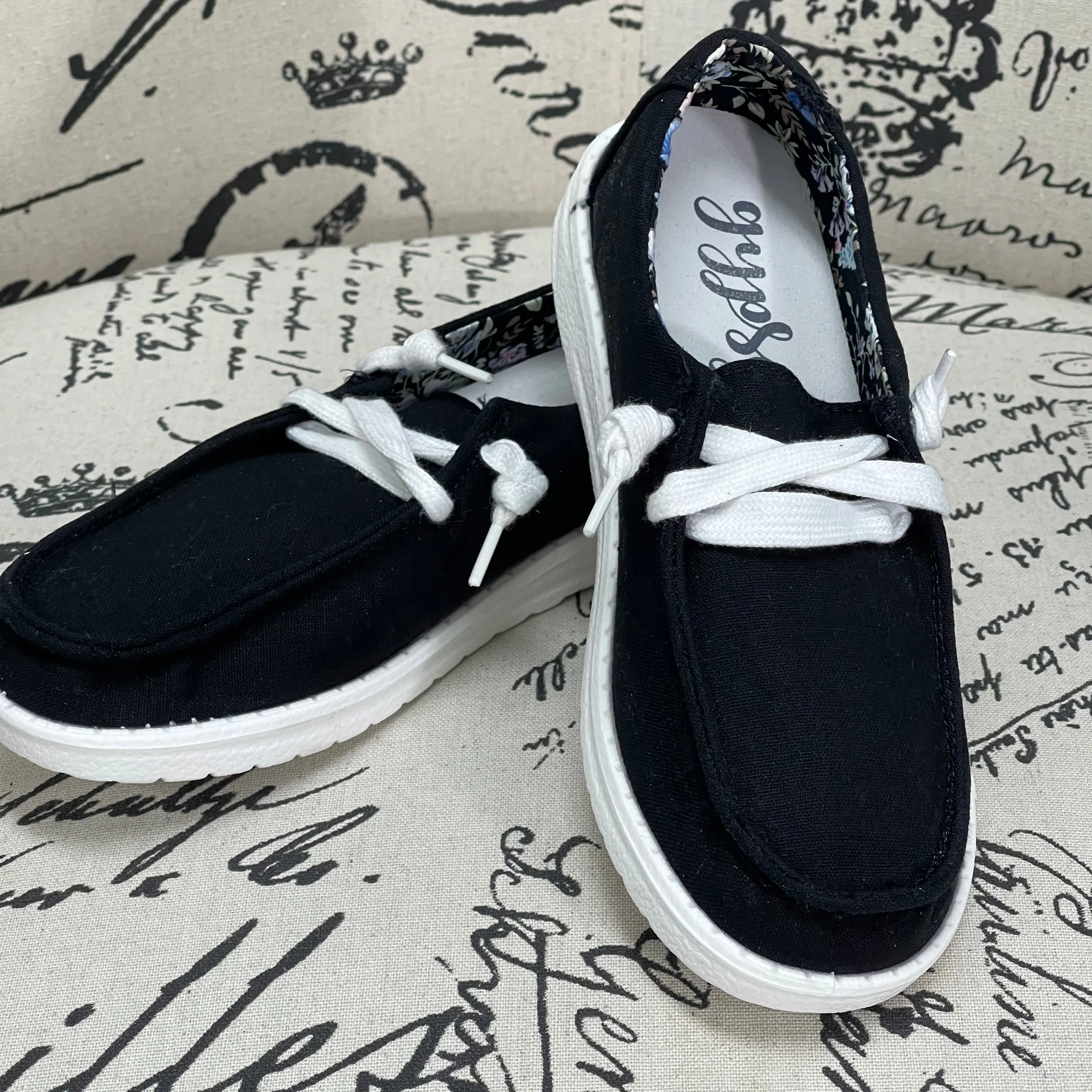 Gypsy Jazz Charming Kids Sneaker in Black