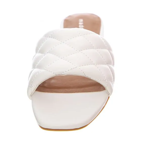 MADDEN GIRL Womens Porterr White Paris Sandals 