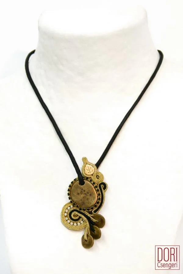 Nefertiti, Trendy Necklace