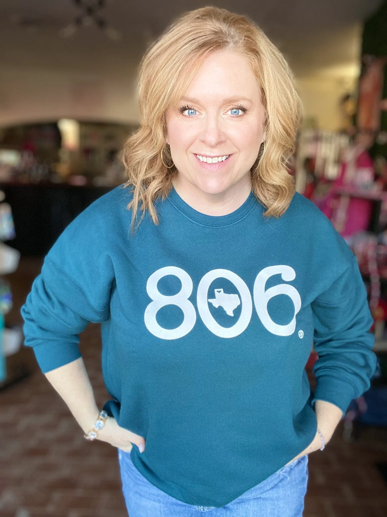 Peacock 806 Sweatshirt